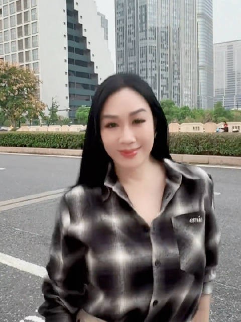 钟丽缇说自己是那英张惠妹舒淇，美女那块儿的没错了！