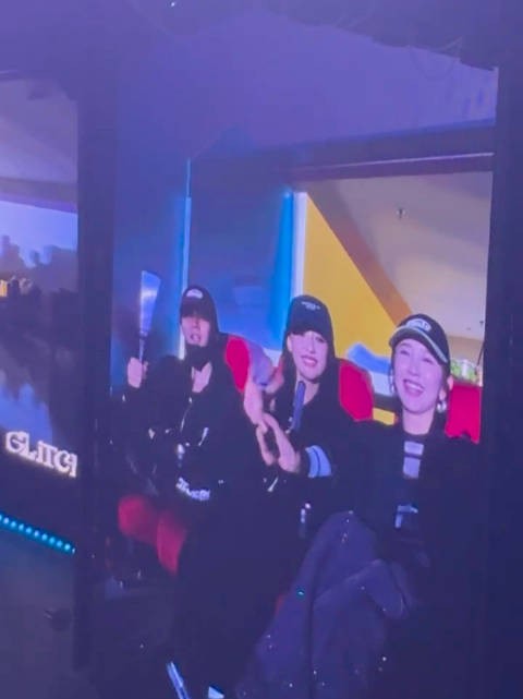 周翊然@周翊然Tz 孙怡@孙怡微博 唐艺昕@唐艺昕 去了黄明昊