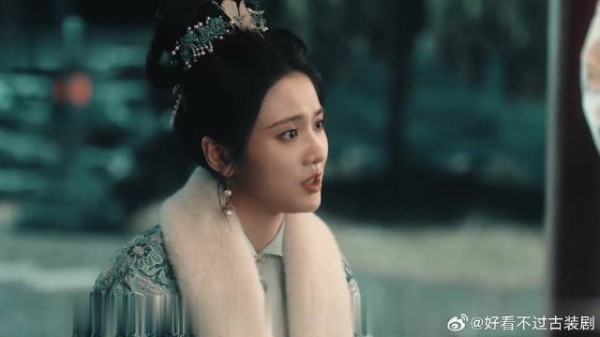 亲哥设宴下毒,女友戒指识破杀局