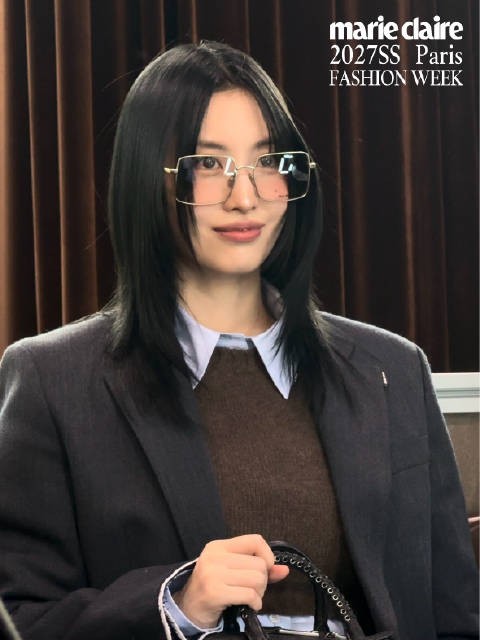 Momo解锁Miu Miu高智造型,嘉人曝光新形象