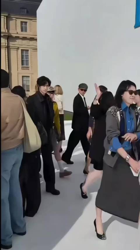 姚琛部落选王一博无感,本尊闪耀巴黎歌词含金量上升
