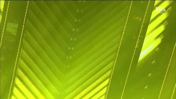 十二年前的今天(141005),T-ara 用悦耳的旋律和精彩的表演俘获了粉丝的心