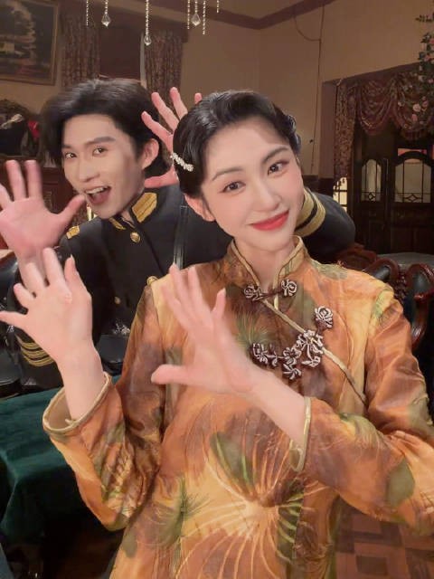 王天风和妹妹彩蝶可可爱爱