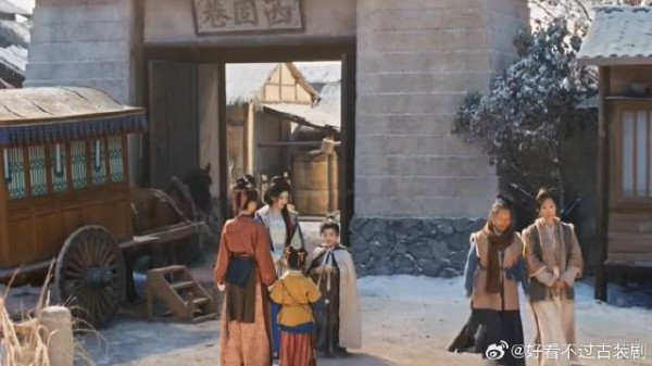逐玉：浅浅带着宝儿离开，宁娘和宝儿互相交换信物