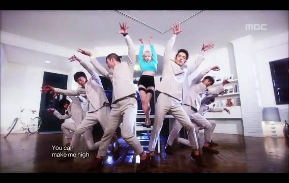 孙佳仁121006梦幻回归舞台，性感表演与上瘾声音