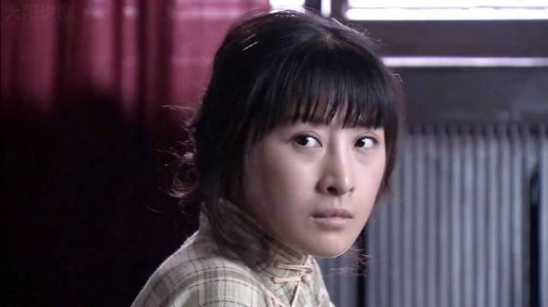 女人第一次执行潜伏任务，可没想到刚入场就露馅
