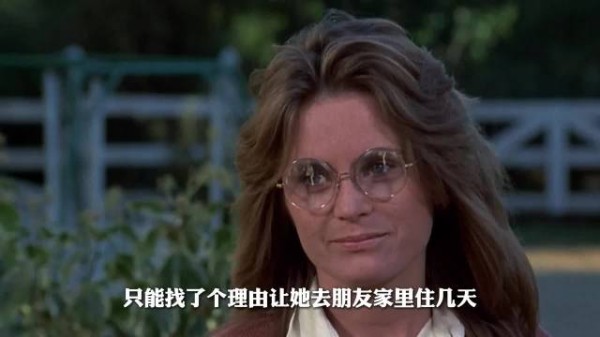 实验最后阶段男子变巨蟒，博士杀害好友，女儿发现秘密