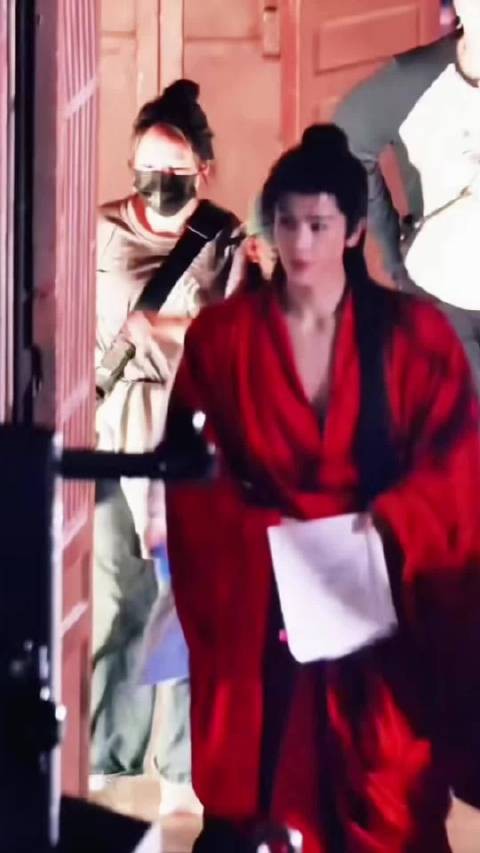叶大人 红色如此诱人 @张凌赫z 张凌赫叶亭宴刺棠