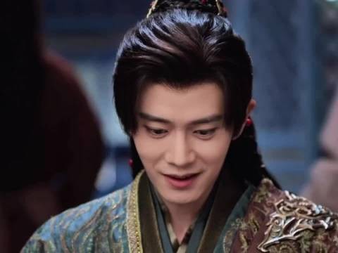 无滋无味活了两百年，陆千乔终于可以开心吃饭