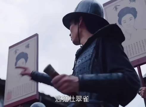这就相当于你很狼狈难看的被赶出村子,本来这事没几个人知道…