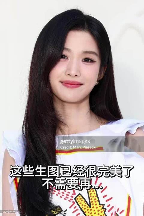 卢昱晓LV生图俏皮甜美,穿出氧气感活人气