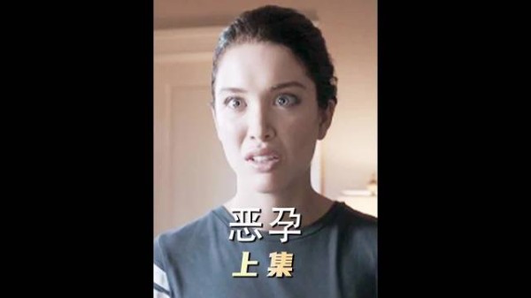 女孩只是对着镜子练习一下舞蹈,却发生了一件恐怖的事情!