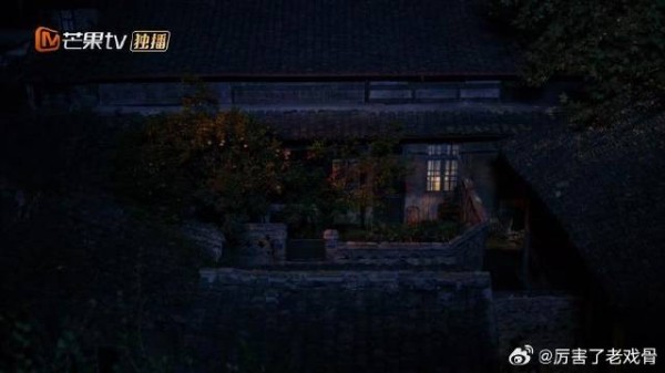 婆婆深夜频繁闹腾 上课频频打瞌睡，累苦了孩子