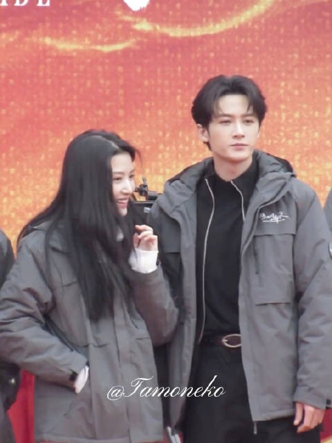 檀健次卢昱晓身高反差大,何不同舟渡预约破200万