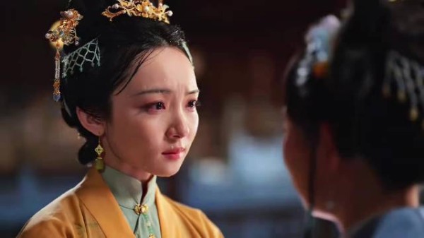 真是侯爷的亲女呀,真像呀,侯爷自己都够呛能生出来这么像的…