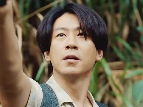 记者追寻十年通缉犯，没想到竟在眼皮子底下