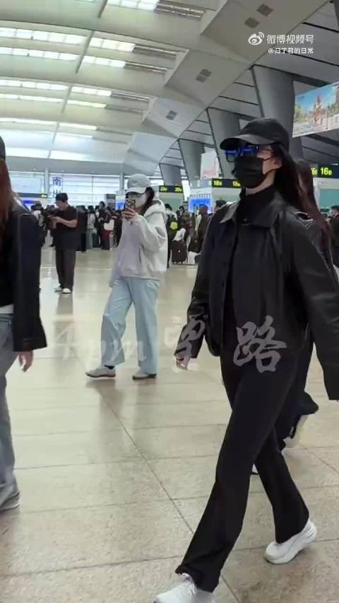 众所周知刘亦菲是个形容词 期待住了
