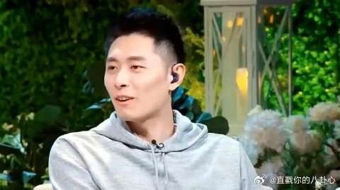 张嘉倪跳伞，亚洲醋王买超不让，6字说出原因，全场爆笑不止