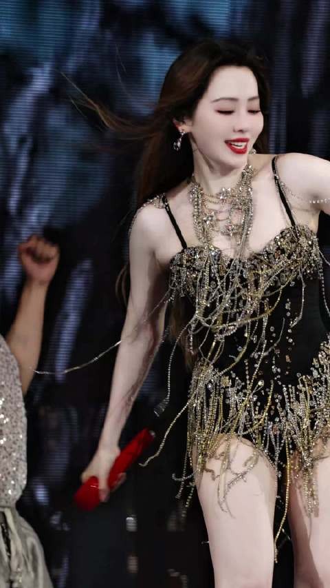 如果当年张靓颖长这样我也不会把票投给春哥