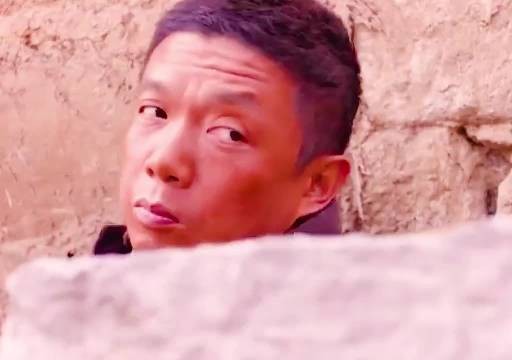 灾荒年，老干棒大公无私奉献出所有吃的