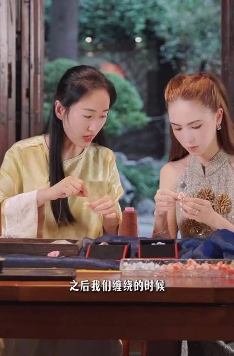 昆凌说周杰伦大女儿喜欢穿汉服,一家子热爱传统文化