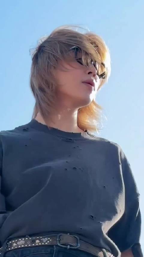 今天的冷脸真的太顶了... /cr.logo