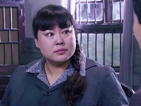 我不管,我就要孩子,不给我就闹!