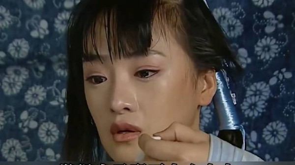 丫鬟被欺负后彻底黑化,发誓要成为大宅的女主人!
