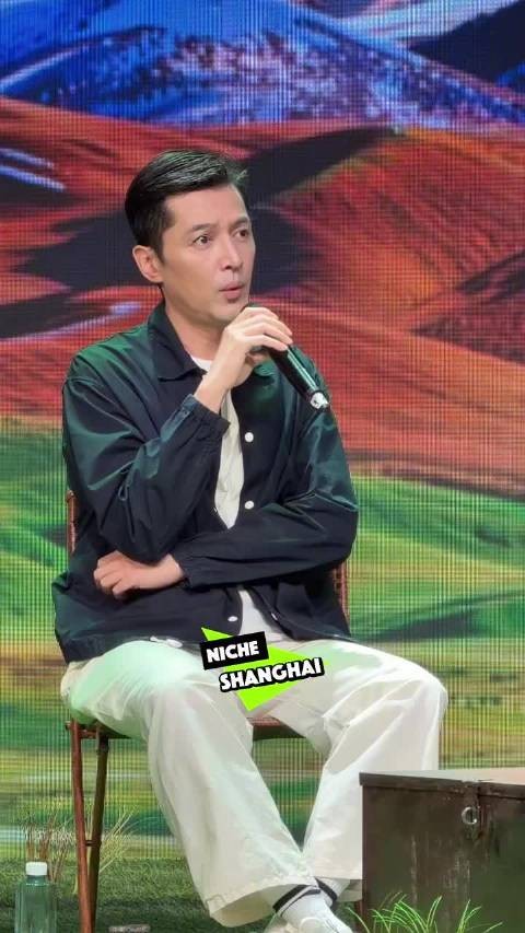 胡歌说自己n多年前失恋后写作能力提升了!写作是一个非常好的出口!