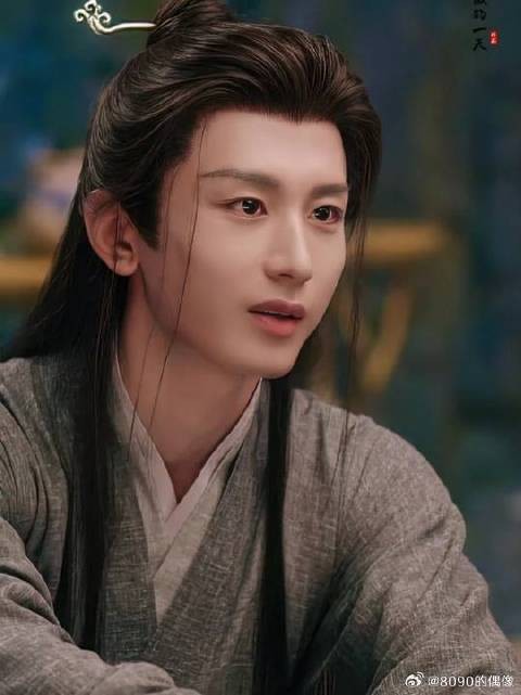 应渊沉睡将近九百年，醒来后却发现颜淡还在夜忘川苦苦徘徊
