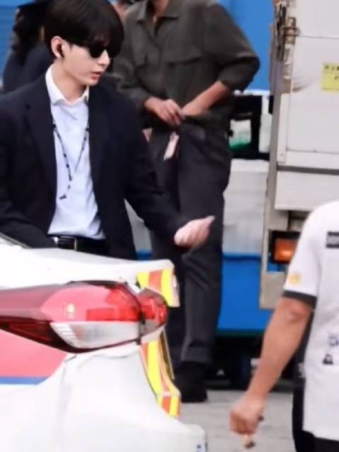 傅诗淇不怎么上网,但绝对不会错过任何一个时下最热的网梗和卡点