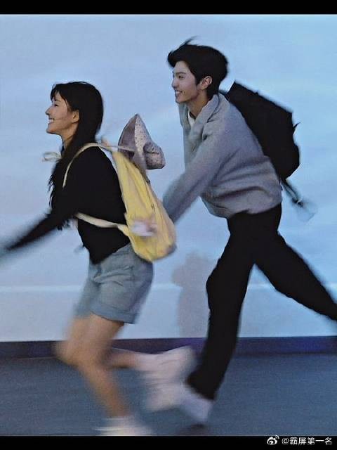 “她带他跑赢了生命中的海啸”