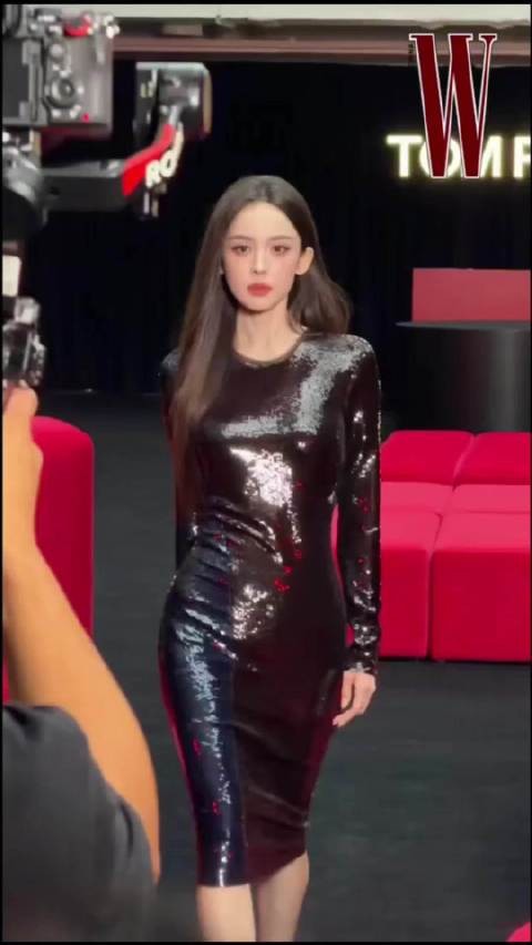 美神降临!娜扎单色衣服都是这个状态,不敢想芭莎之夜穿礼服会美成什么样