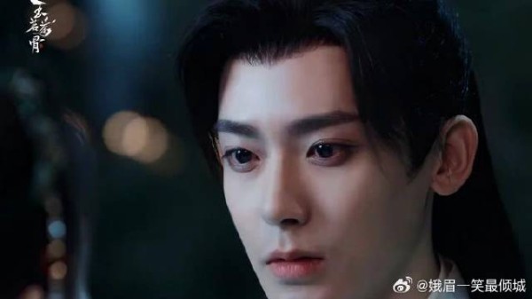 陆江来的定情信物就如此和心一起碎掉了