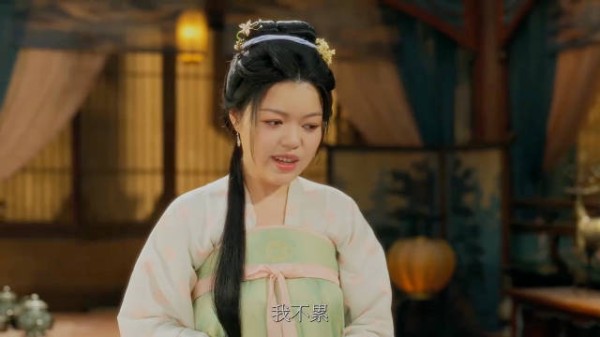 感觉她们两个调换一下应该会好点