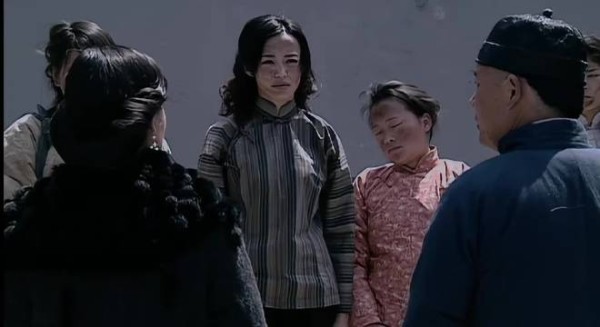 在外面身份都是自己给的，天津的烟火、是伪装，刀尖的日子、是信仰， 潜伏