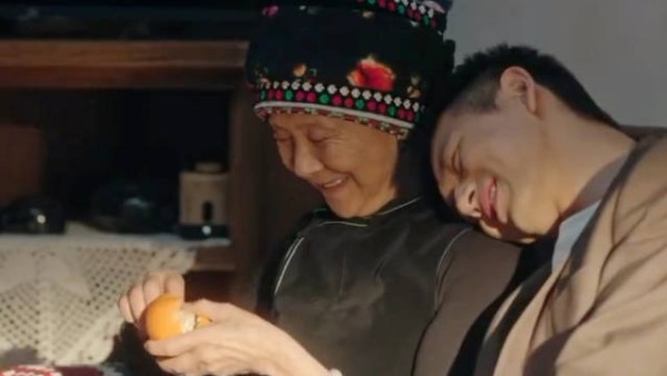 去有风的地方李现刘亦菲阿奶治愈瞬间