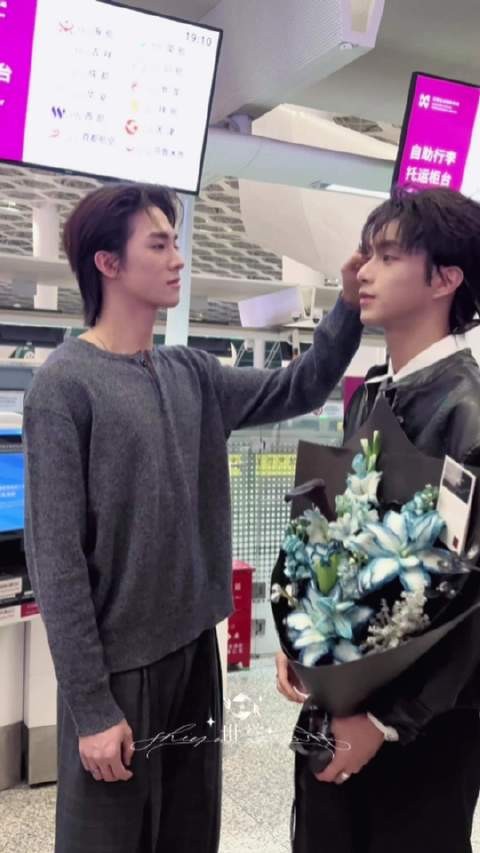 真正的无孩爱杰男来了好阔怕