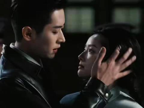 玉簟秋三角关系暗流涌动,摘耳环名场面藏尽博弈