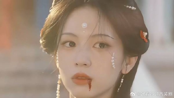 外祖母换婴保位,亲爹杀母焚尸