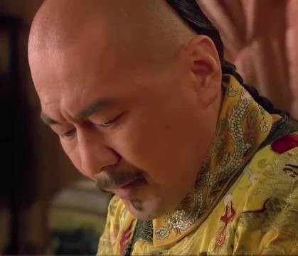 皇上两场哭戏未当面落泪,愧疚思念皆系甄嬛