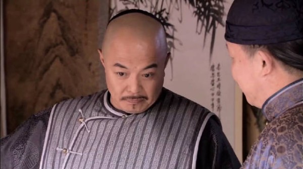 乾隆微服逛南纸店，和珅随后跟来