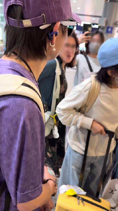 姐姐你会饭撒吗？ 我不会但可以学 然后转头趁我不注意就饭撒了