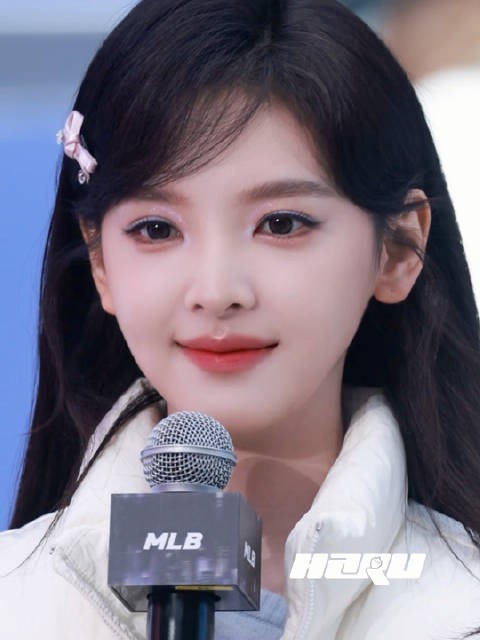 章若楠你是如此美萌的小女孩呀,圆圆软软的棉花糖来的