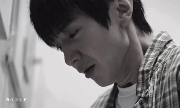 陈哲远生理性演技折服观众,压抑破碎痛哭演绎少年被迫成长