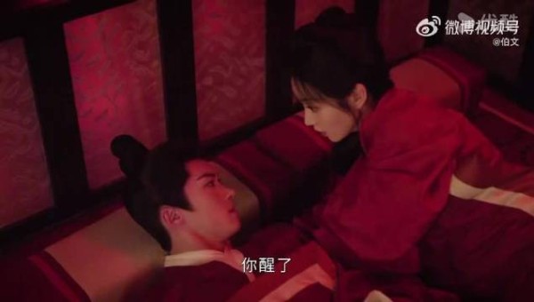 闫桉赶田曦薇滚 嫁金钗双强互怼