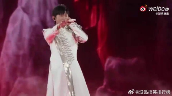 张杰振乾坤演唱会首唱国风编曲全开麦炸场