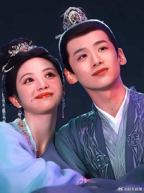 但我却是真心喜欢李薇