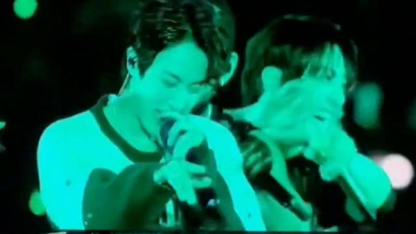 南俊MIC Drop现场歌词致歉Jhope,柾国大笑