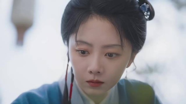 谭松韵兰香如故剧情厚重 田曦薇嫁金钗被指短剧化